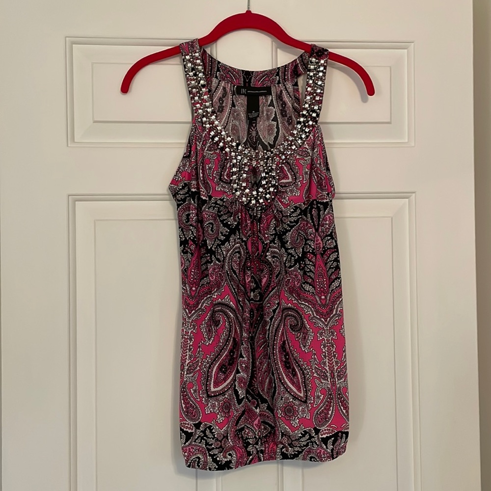 Sleeveless Blouse